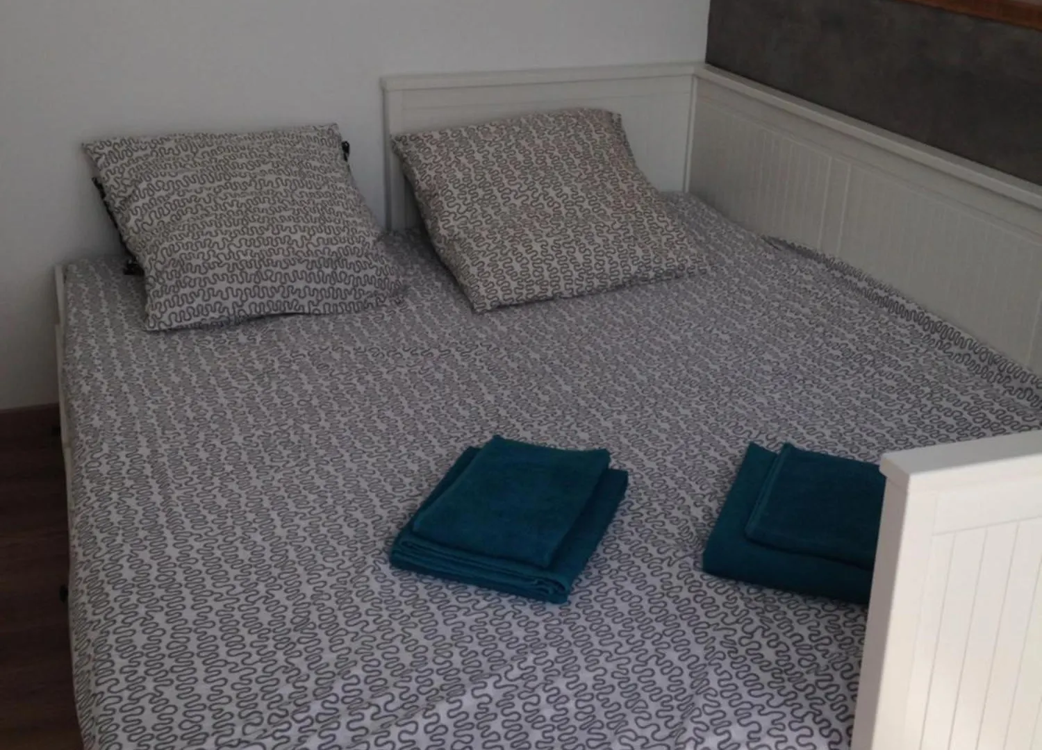 studio avec exterieur Eyragues Appartement