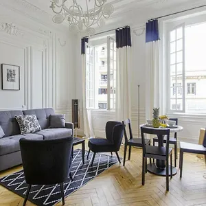 https://charming-studio-in-typical-residence-300-m-to-the.biarritzhotels.info